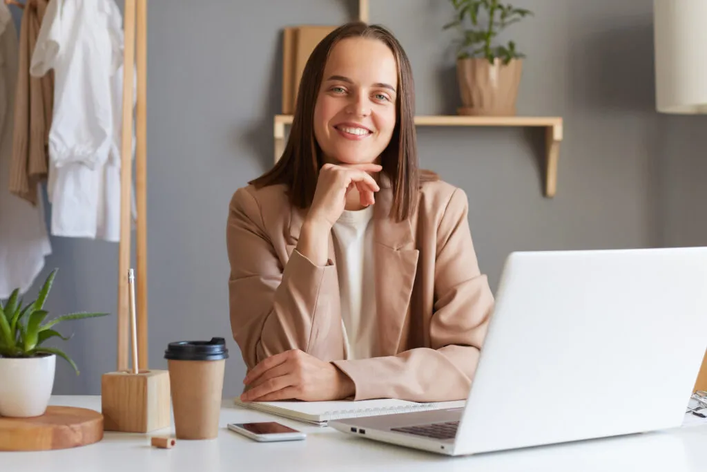 Women, business owners, smiling confidently on network at business image
